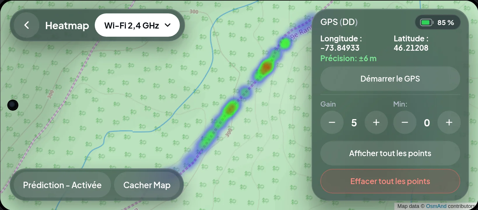 Heatmap passif : la force du signal tracée le long d’un chemin forestier sur la carte, la plus forte en rouge